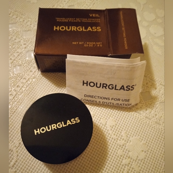 🆕 Hourglass Veil Mini Translucent Setting Powder, Size .03 oz., New - Picture 1 of 4